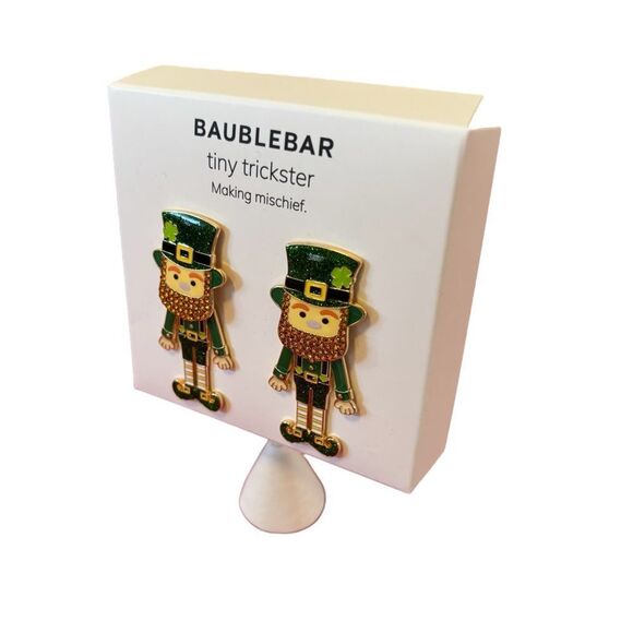 Adorable BaubleBar Tiny Trickster Pave Crystal Leprechaun Earrings. - Picture 3 of 8